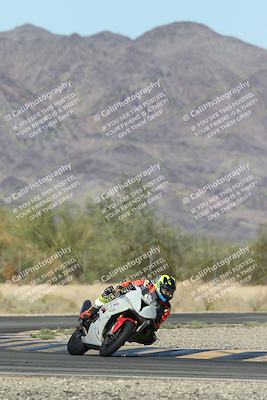 media/Oct-30-2025-Racers Edge (Thu) [[dabbdaf680]]/3-B Group/Session 5 (Turn 6)/